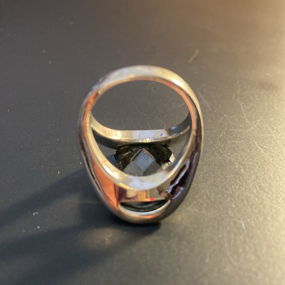 Swarovski silver toned black gem ring size 7 - Picture 11 of 13